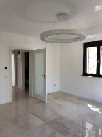 Dorobanti, inchiriez vila 8 camere, 300 mp utili,